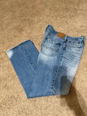 American Eagle Outfitters Men's Light Wash Bootcut Jeans